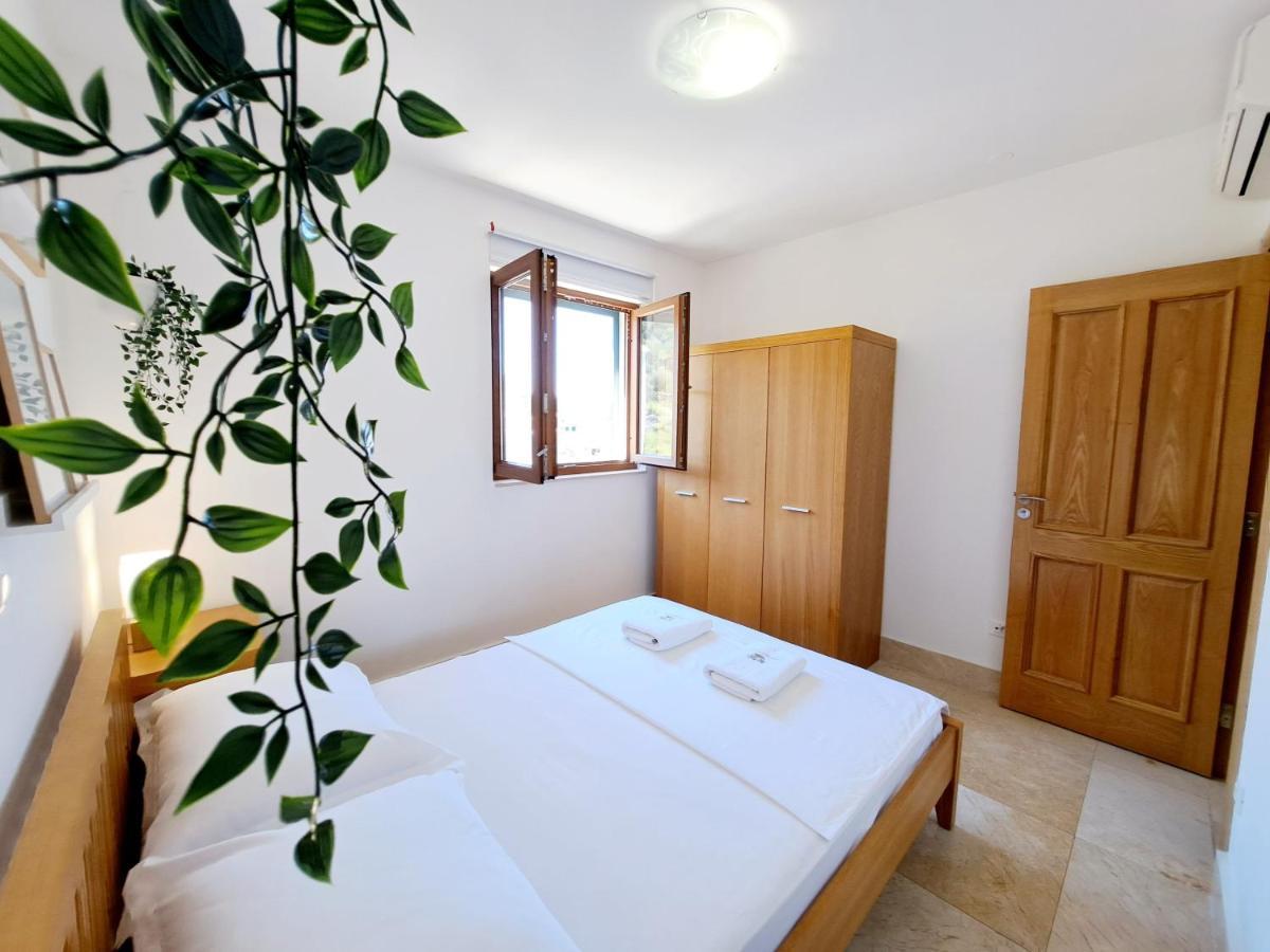 Apartment Carica Slatine Exteriér fotografie
